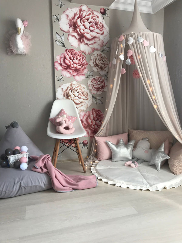 baby-DIY-canopy-nook