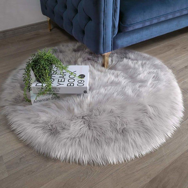 gray mini-Rug