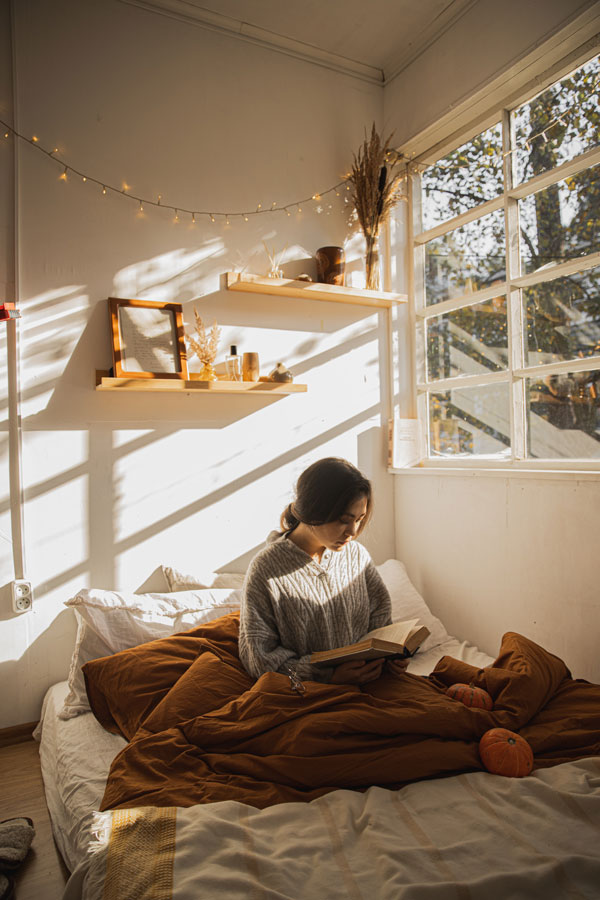 string-light-bedroom