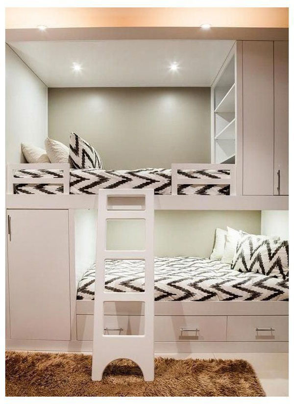 Bunk-bed-in-small-bedroom-design