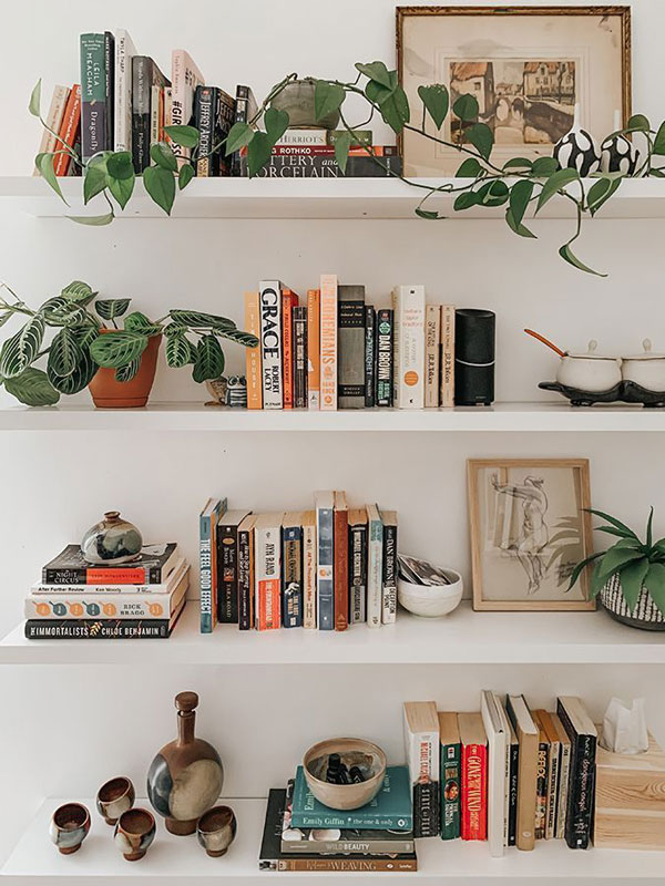 Decorate-the-wall-with-diy-library