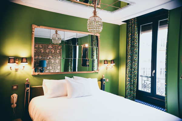 lime green bedroom wall