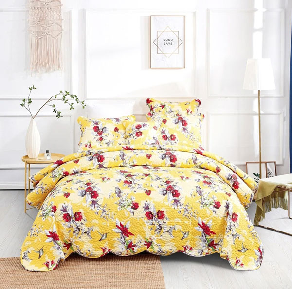 yellow-bedding-in-bedroom