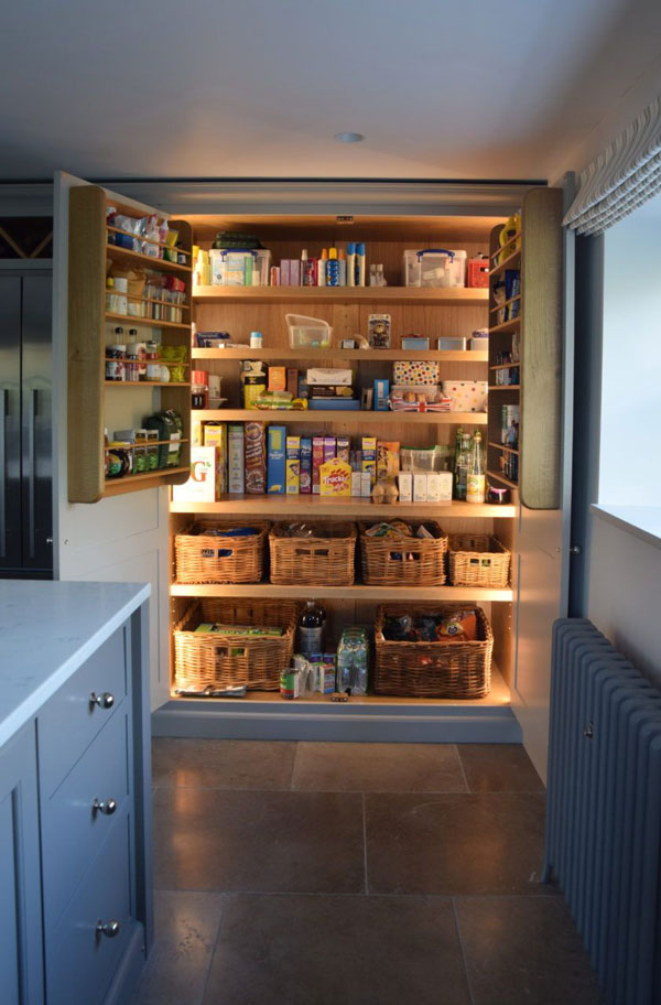 Lightings-inside-the-kitchen-drawers