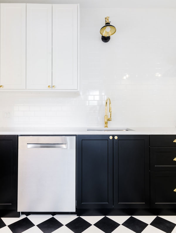 black-and-white-kitchen-paint-colors
