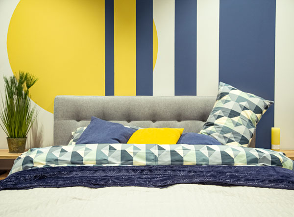 Combine-blue-with-yellow-for-bedroom