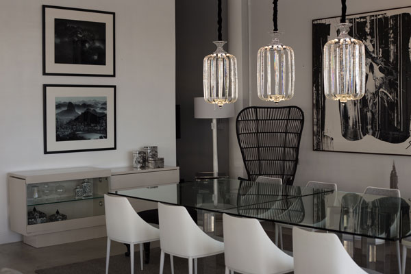 dining-room-in-black