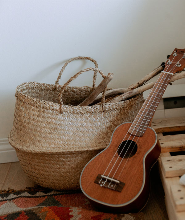 Old-wooden-or-wicker-baskets 