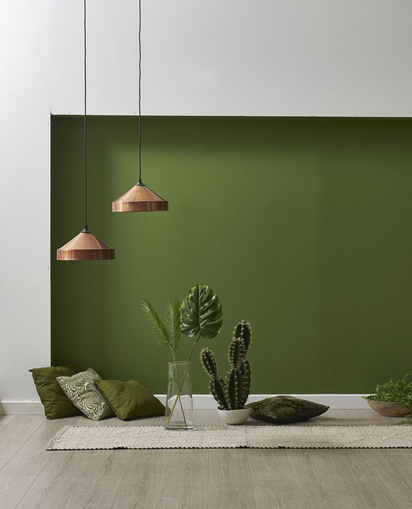 bold-green-accent-wall