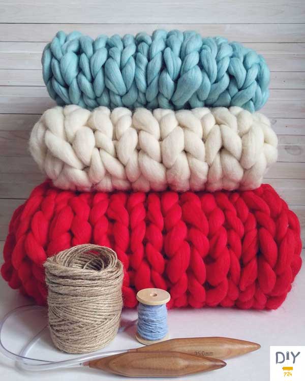 What-material-is-the-chunky-blankets-made-of