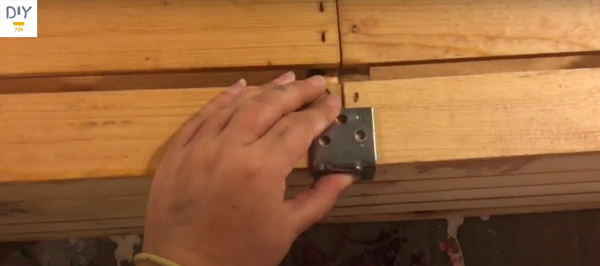 making-shoe-racks-drill-and-connection