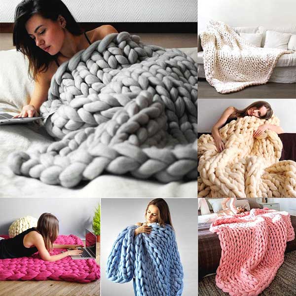 womens-with-DIY-chunky-knit-blankets