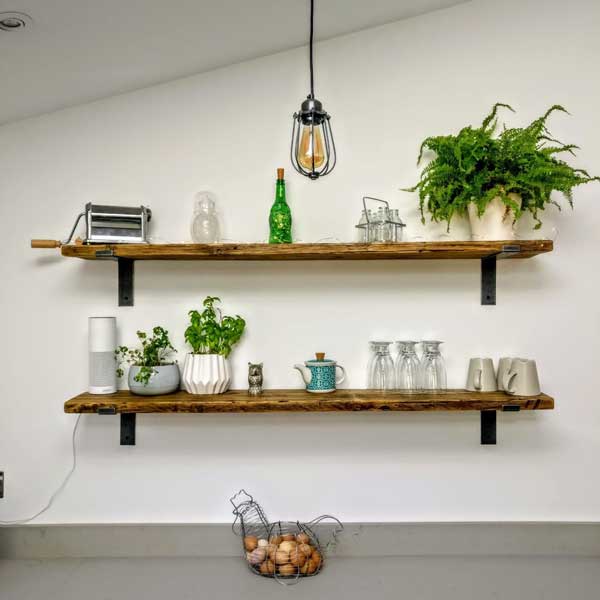 Diy-floating-shelves-with-Use-decorative-items