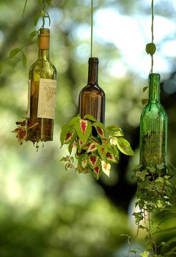 Making-plant-pots-with-bottles